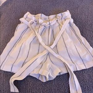 Wilfred size 0 shorts